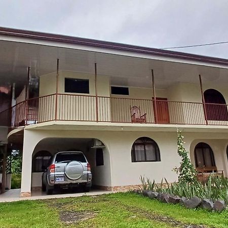 Alinas House Apartment La Fortuna Bagian luar foto