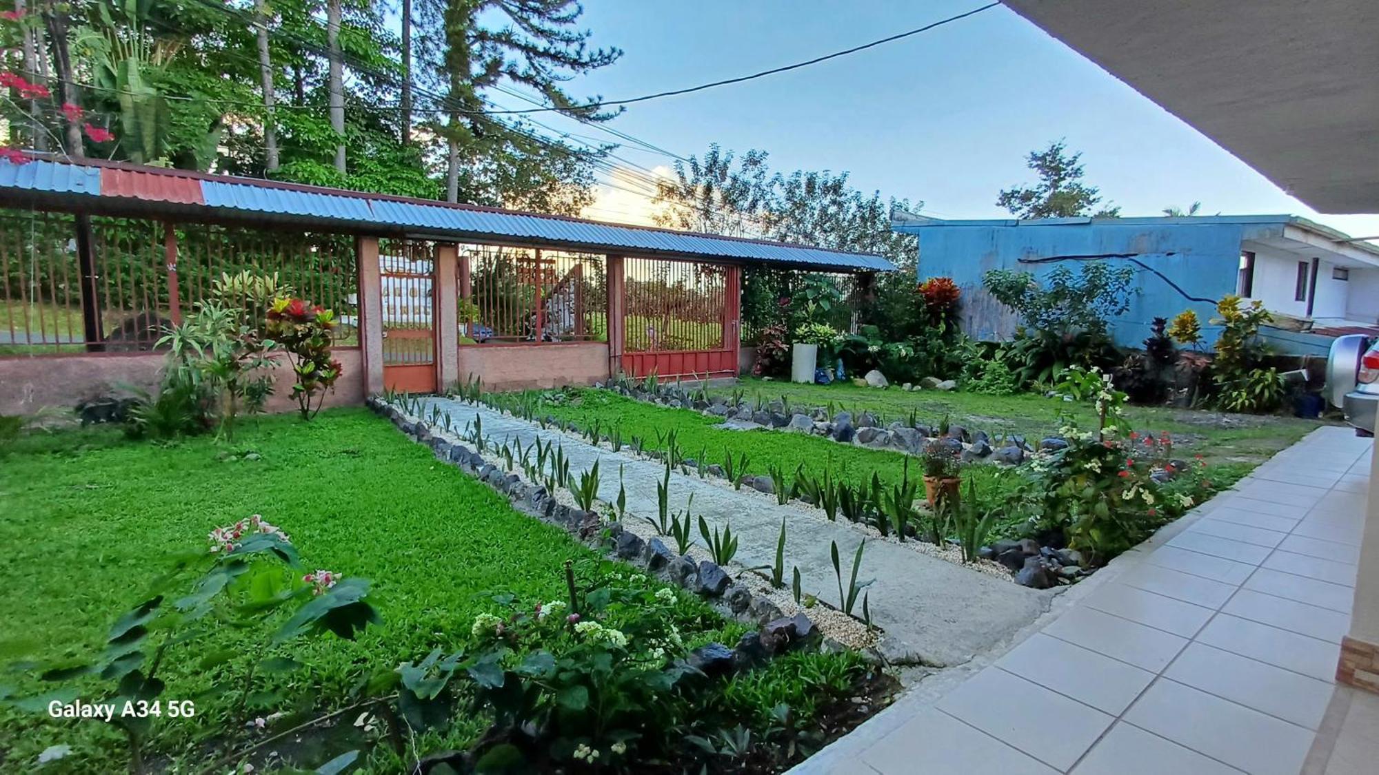 Alinas House Apartment La Fortuna Bagian luar foto